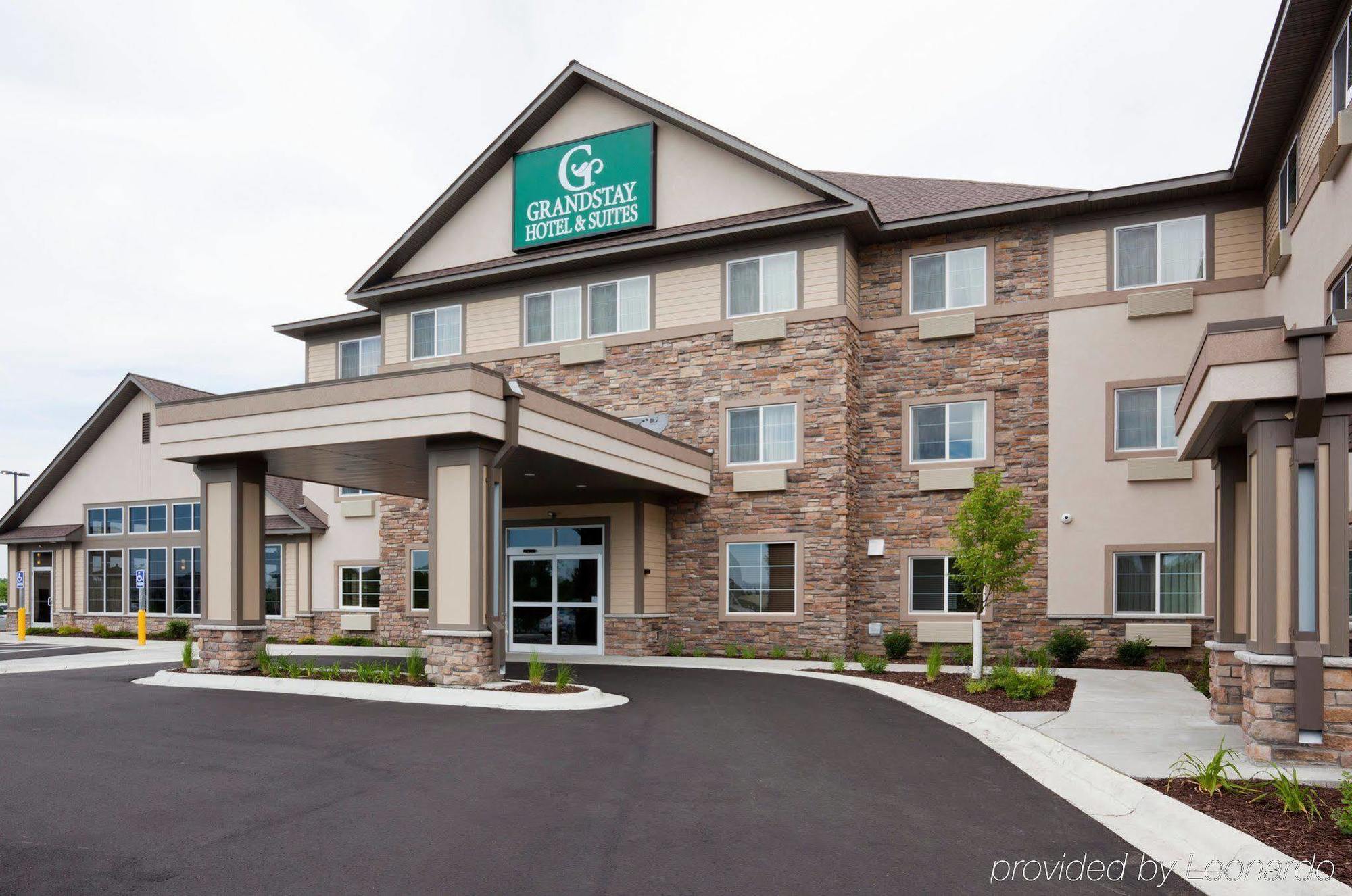 Grandstay Hotel & Suites Delano Exterior photo